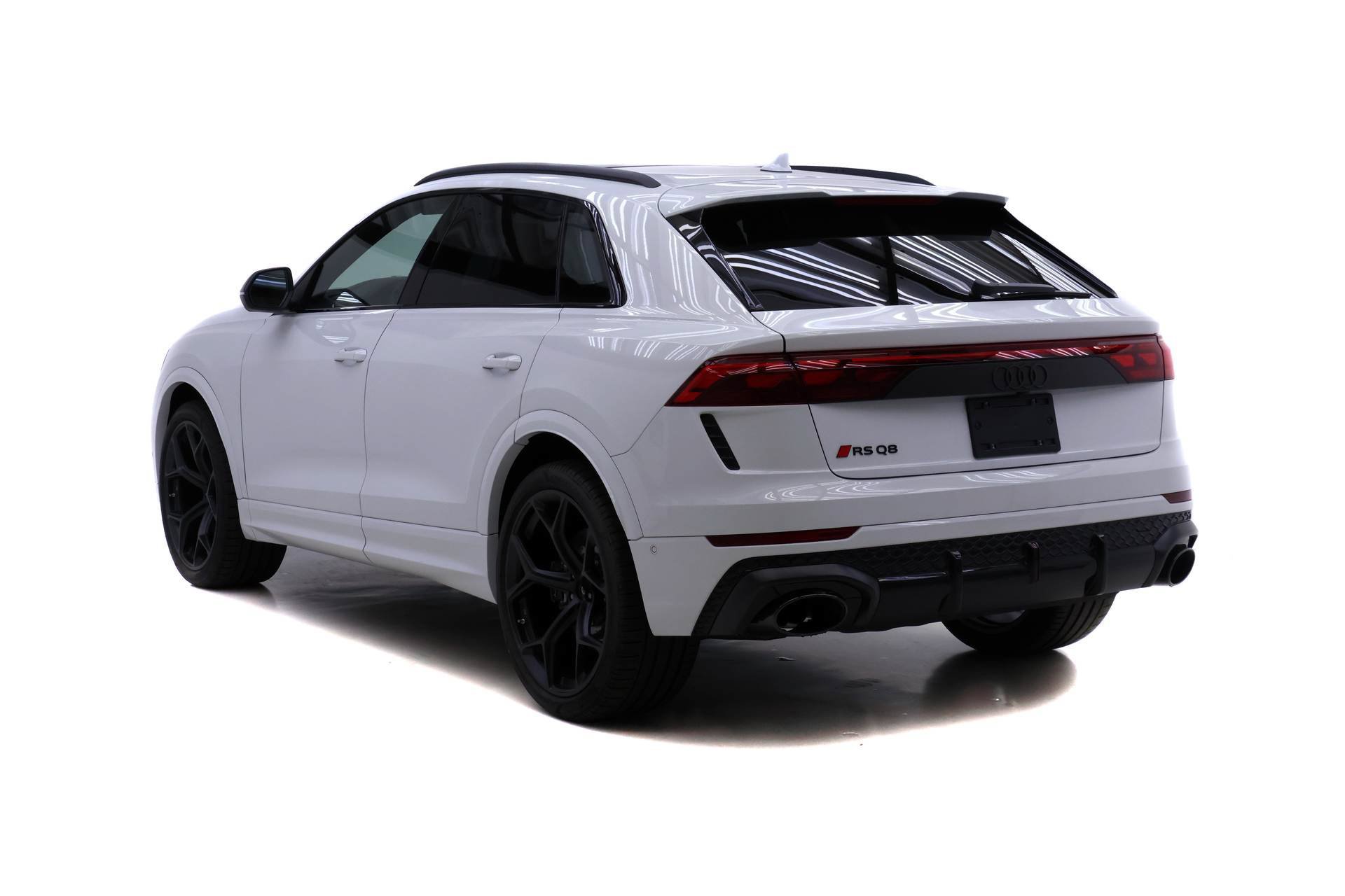 New 2027 Audi RS Q8 performance AWD/4WD image 5
