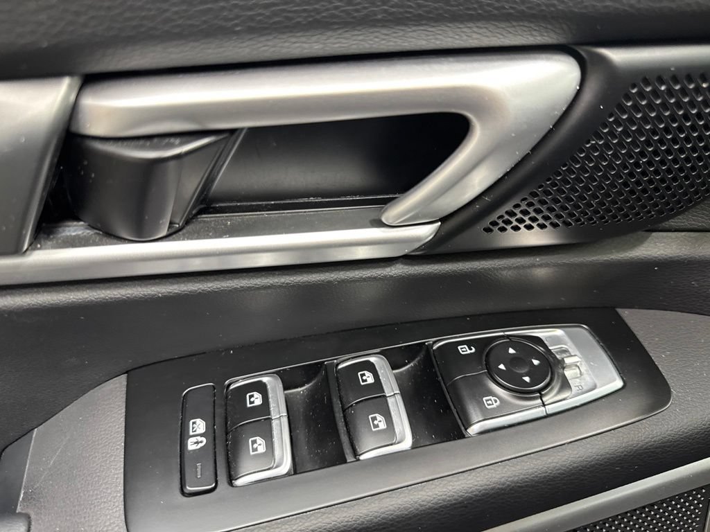 Used 2022 Kia Telluride S FWD image 33