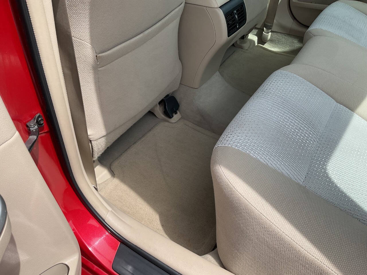 Used 2012 Toyota Camry XLE w/ Convenience Pkg FWD image 30