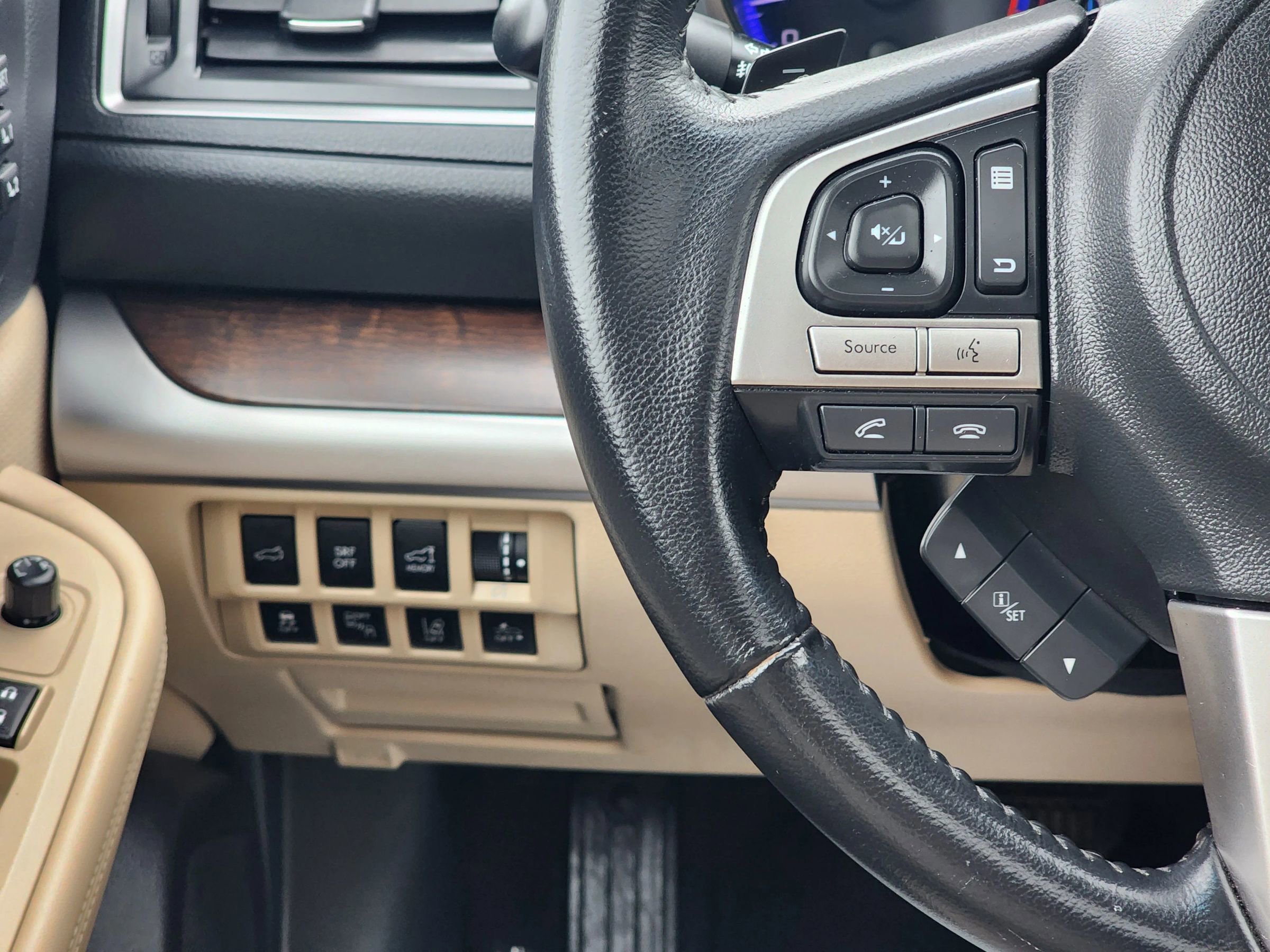 Used 2016 Subaru Outback 3.6R Limited image 11