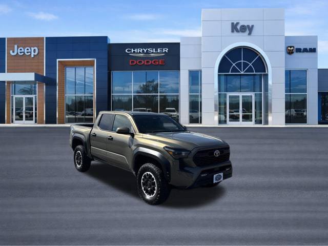 Used 2024 Toyota Tacoma TRD Off-Road AWD/4WD image 7
