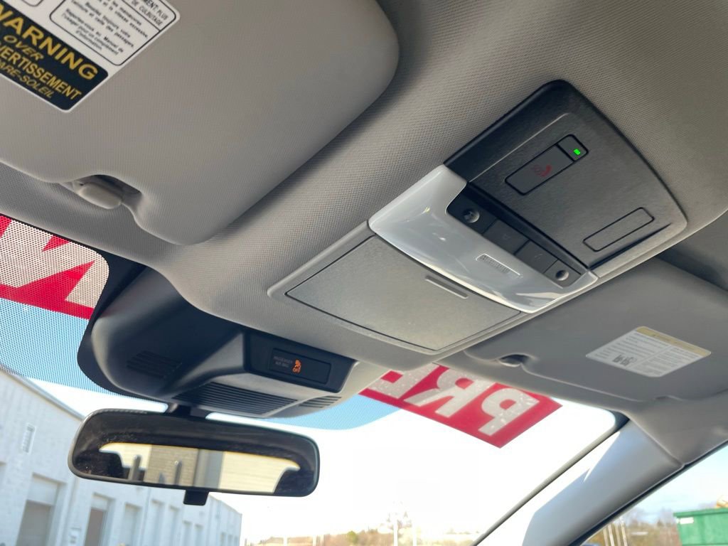 Used 2025 Nissan Rogue SV image 20