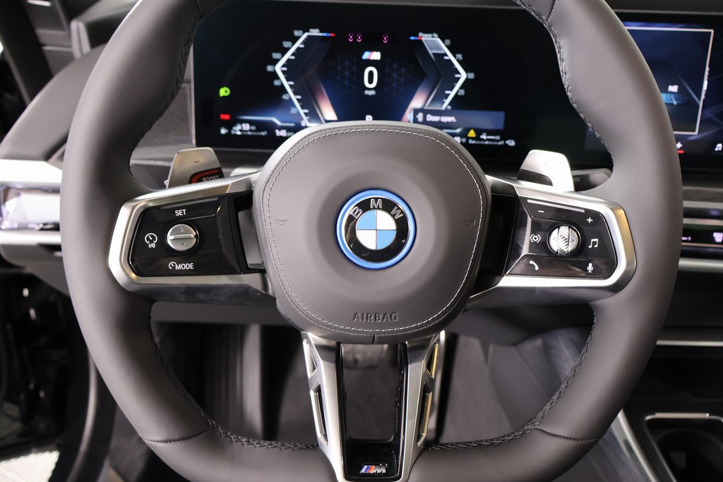 New 2026 BMW 750e xDrive AWD/4WD image 4