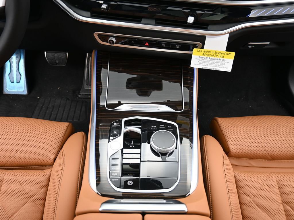 New 2026 BMW X5 M60i w/ Climate Comfort Package image 12