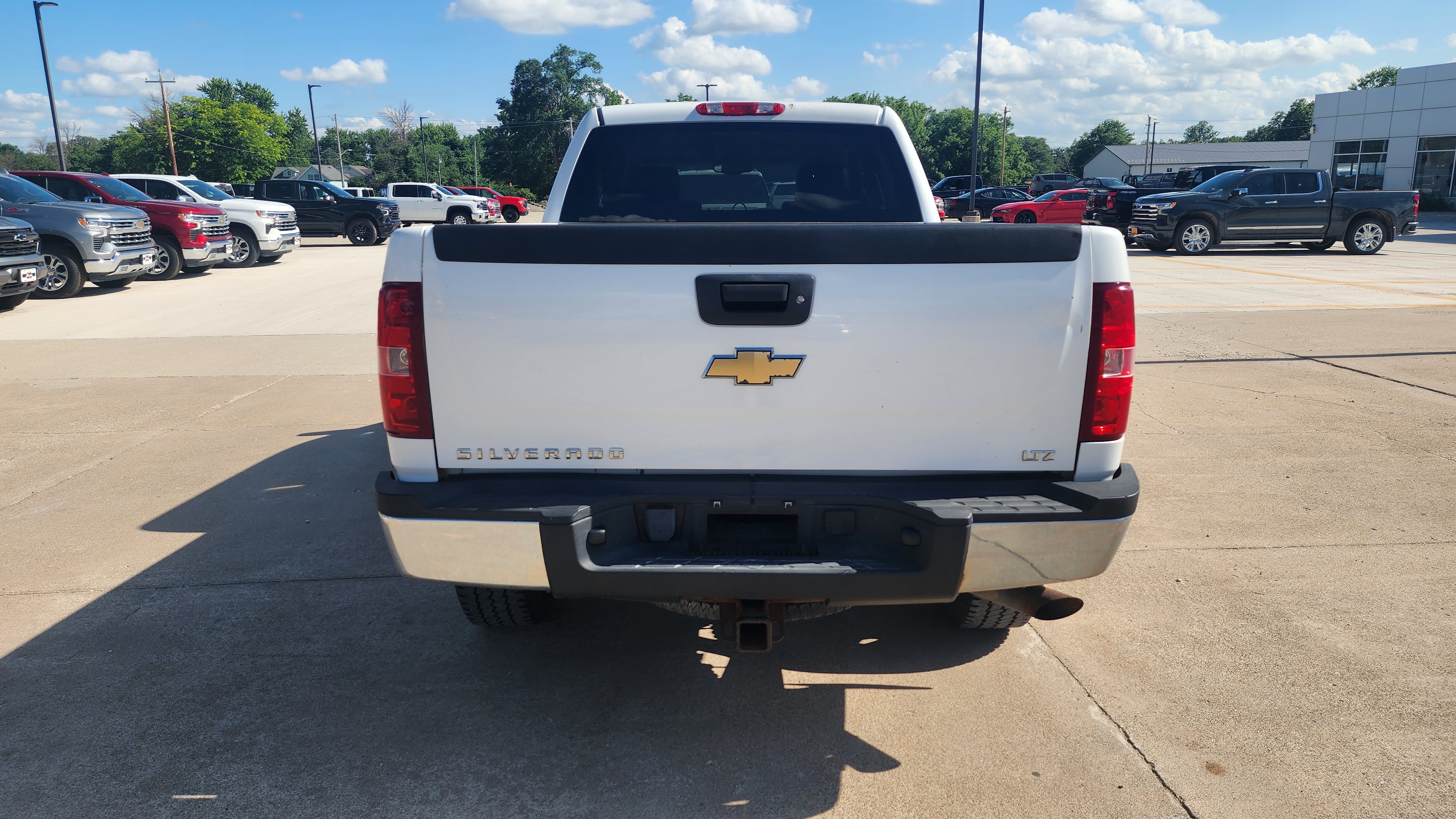Used 2010 Chevrolet Silverado 2500 LTZ w/ LTZ Plus Package AWD/4WD image 6