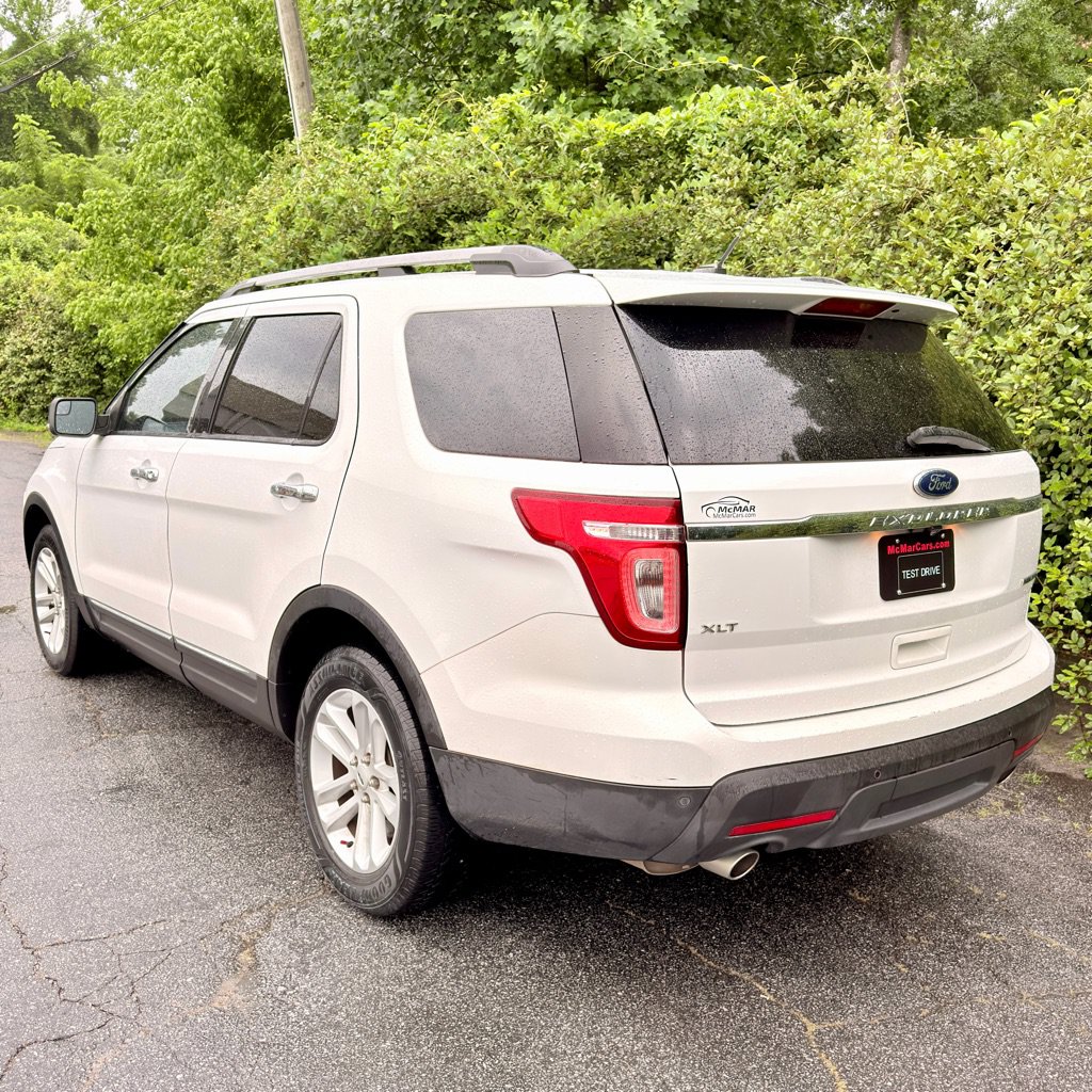 Used 2014 Ford Explorer XLT w/ Equipment Group 201A FWD image 2