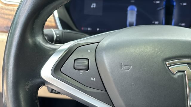 Used 2017 Tesla Model X 90D AWD/4WD image 23