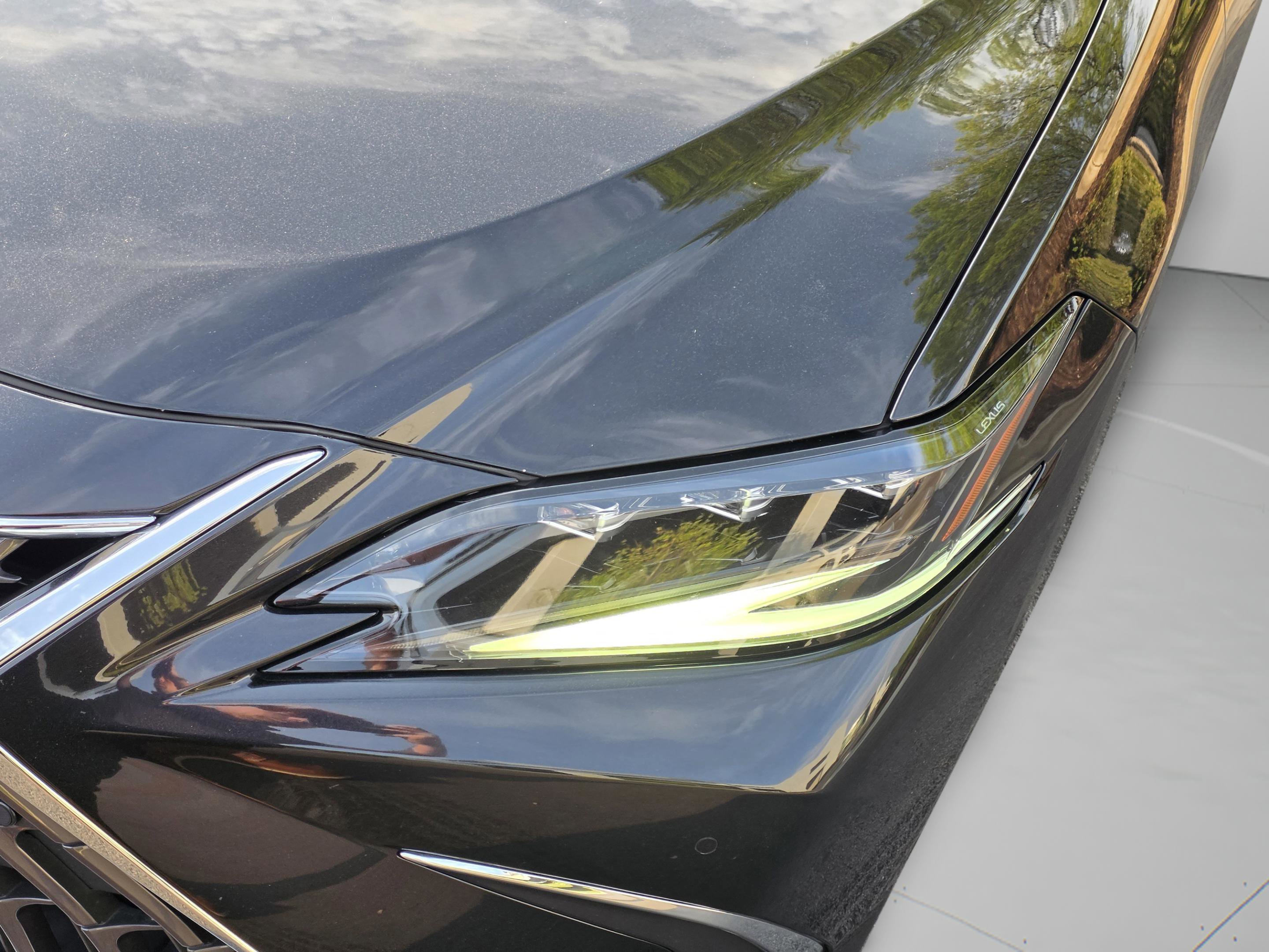 Used 2024 Lexus ES 300h Ultra Luxury w/ Accessory Package (Z1) image 35