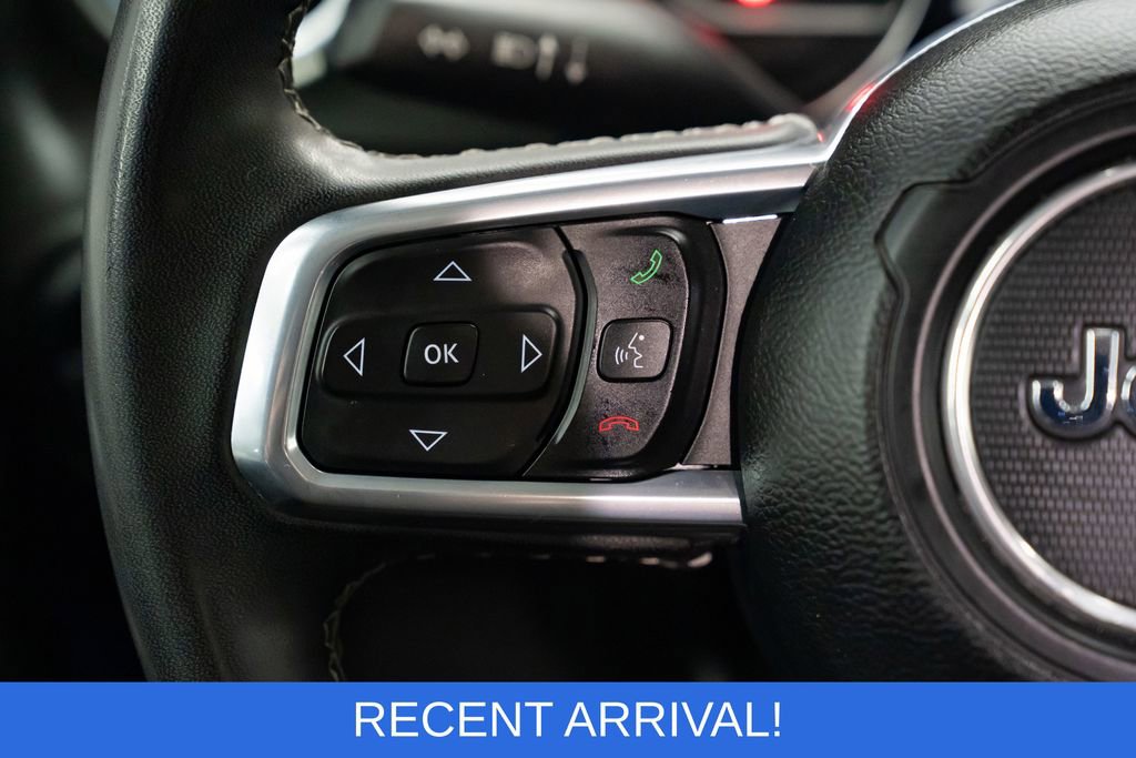 Used 2023 Jeep Wrangler Sahara image 16
