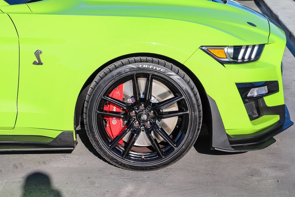 Used 2020 Ford Mustang Shelby GT500 w/ Technology Package RWD image 11