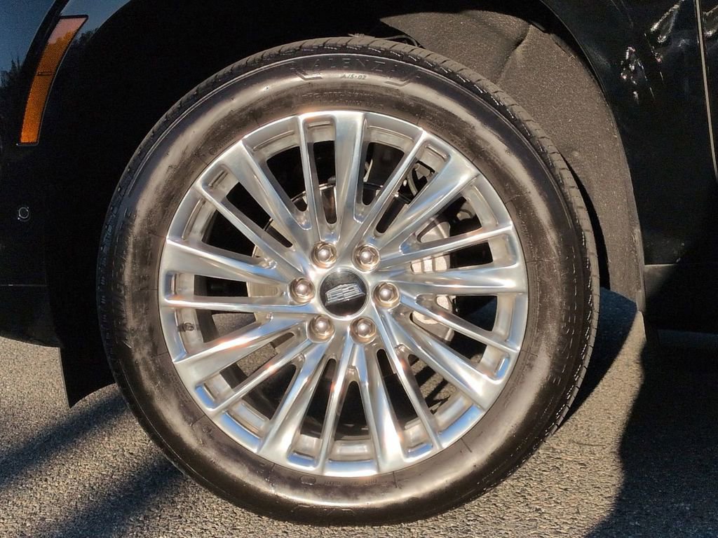 Certified 2025 Cadillac Escalade ESV Premium Luxury image 36