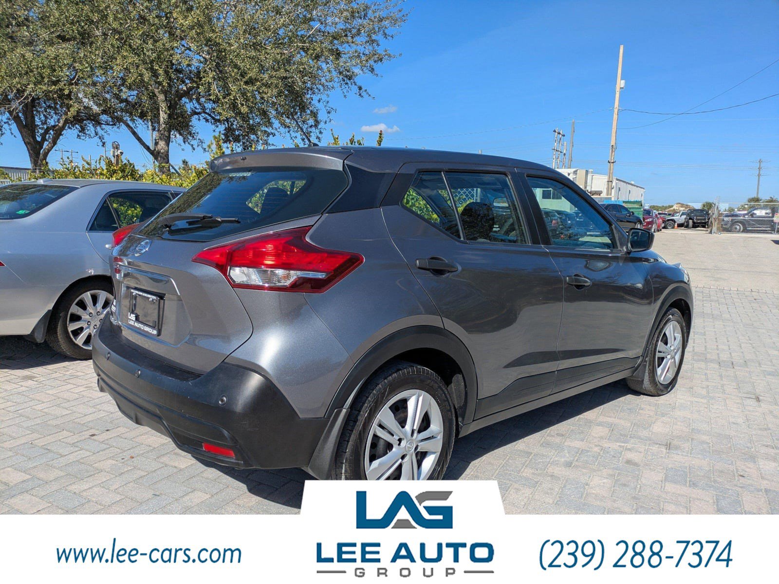 Used 2020 Nissan Kicks S image 3