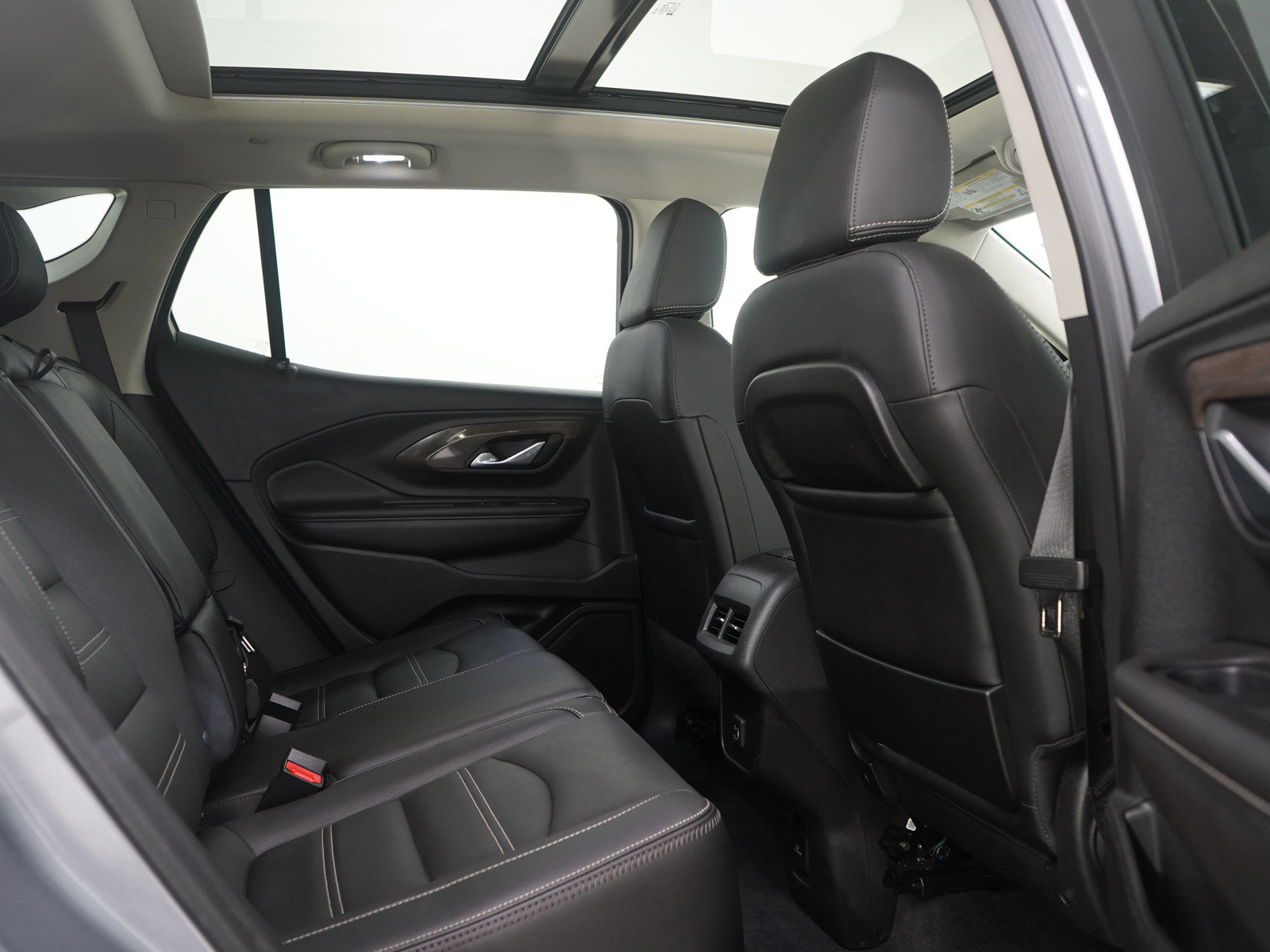 Used 2023 GMC Terrain Denali AWD/4WD image 12
