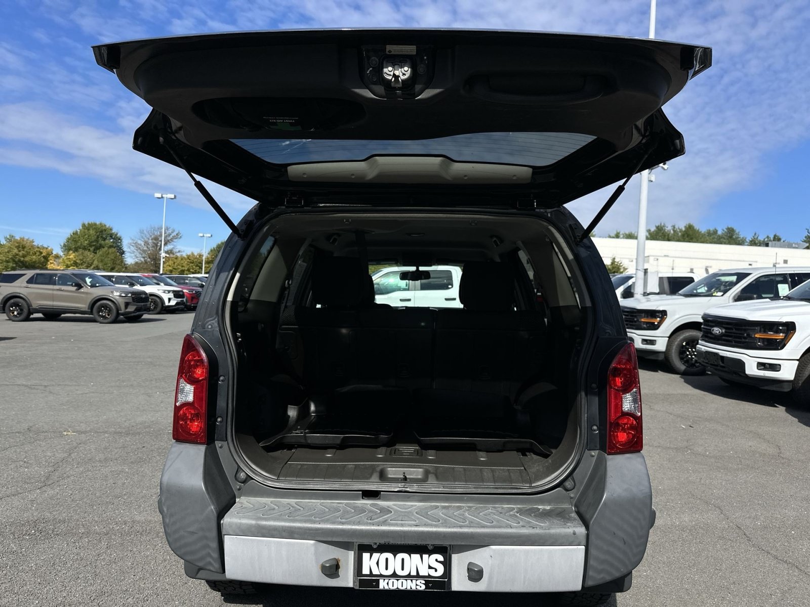 Used 2015 Nissan Xterra PRO-4X AWD/4WD image 26