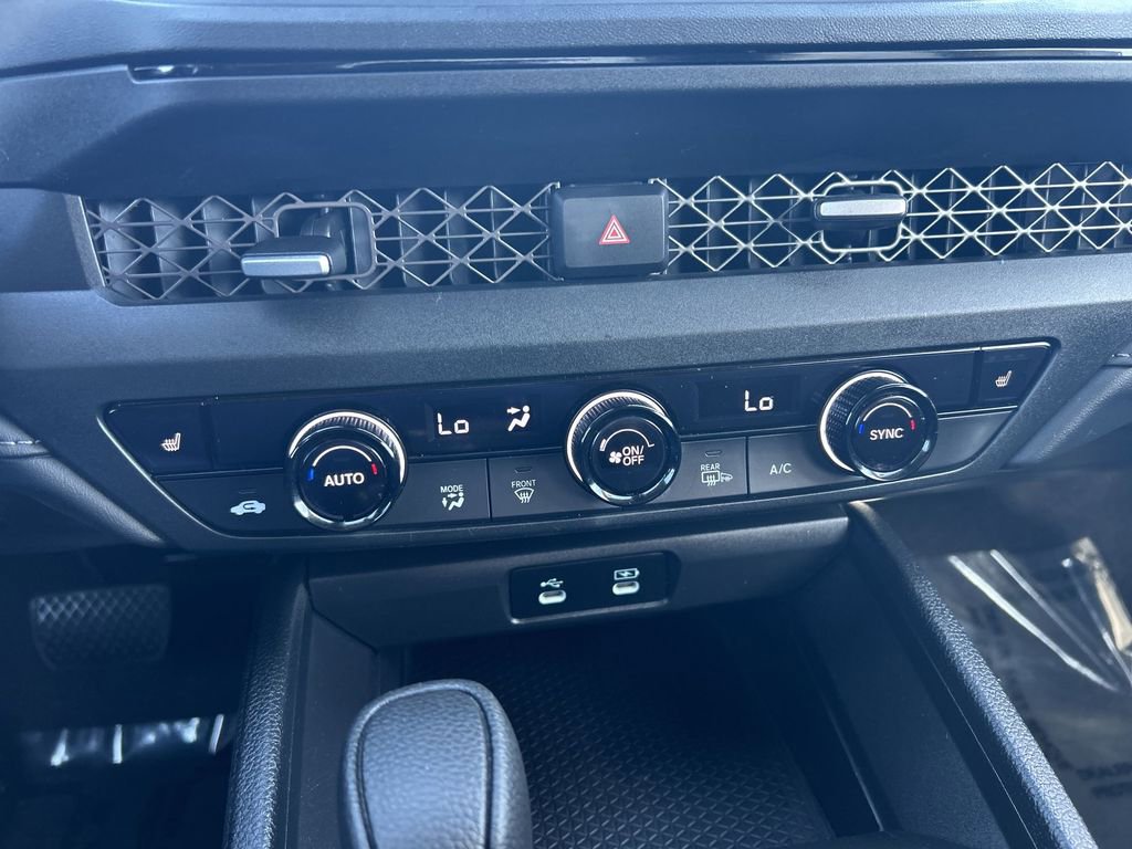 Certified 2025 Honda Accord SE image 18