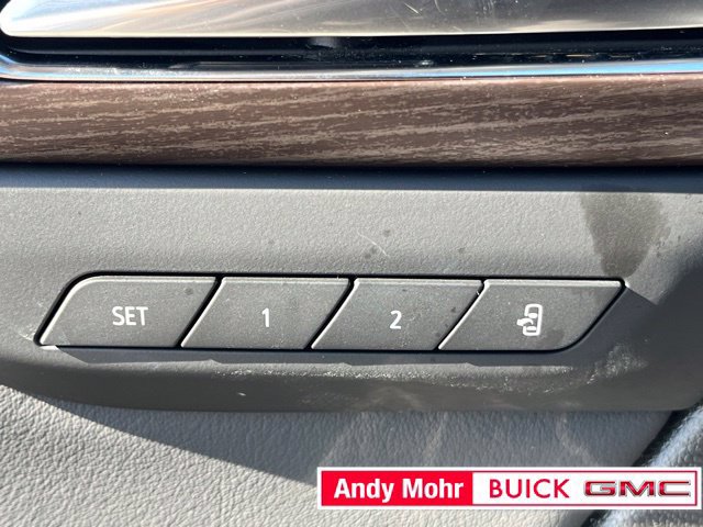 Used 2023 Buick Envision Avenir AWD/4WD image 22
