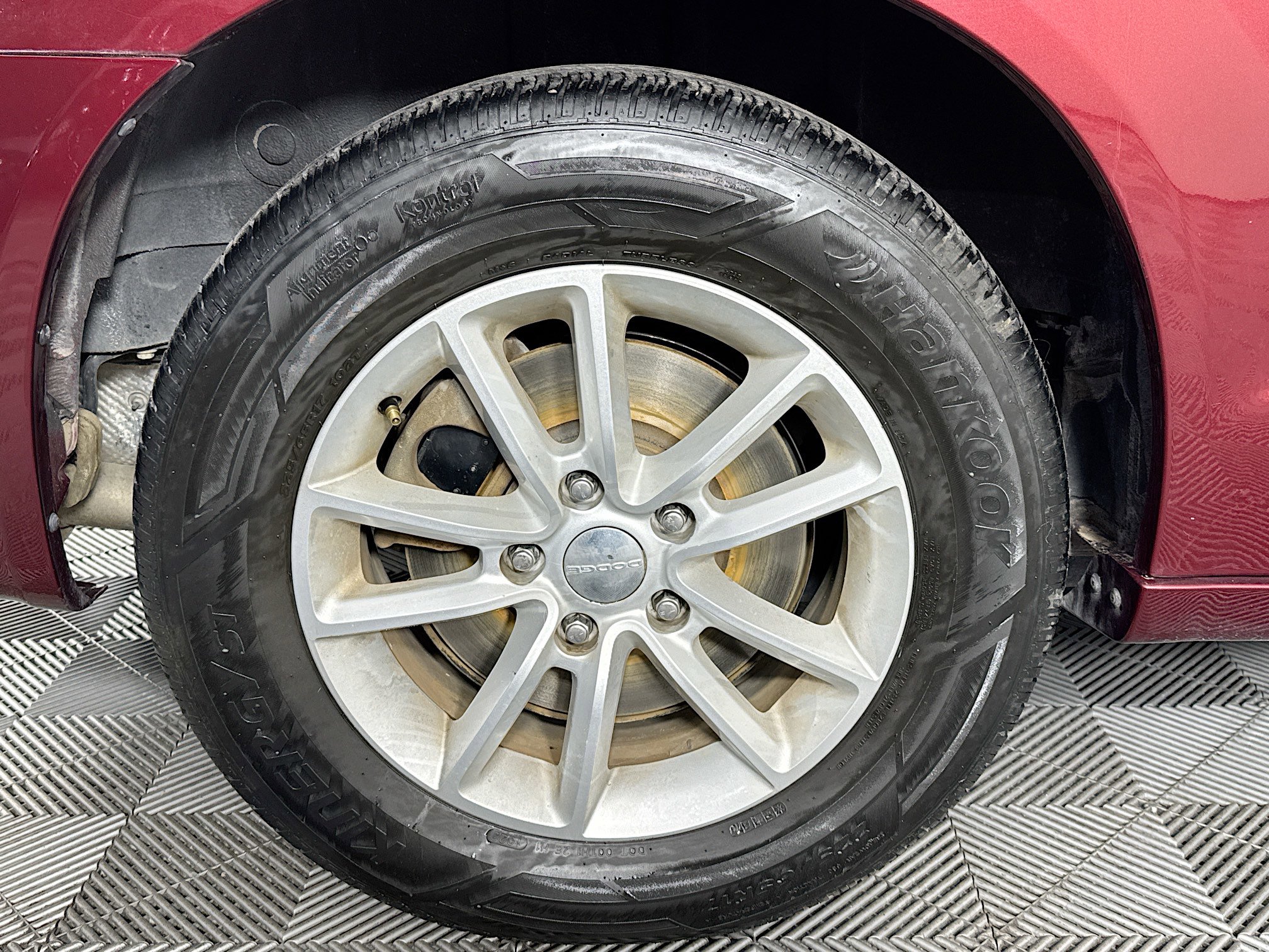 Used 2019 Dodge Grand Caravan SXT image 31