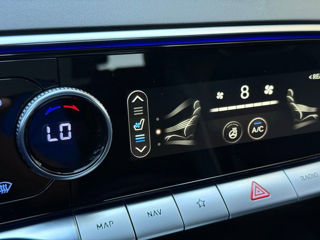 Used 2023 Genesis GV70 2.5T Sport Prestige w/ Sport Prestige Package image 5