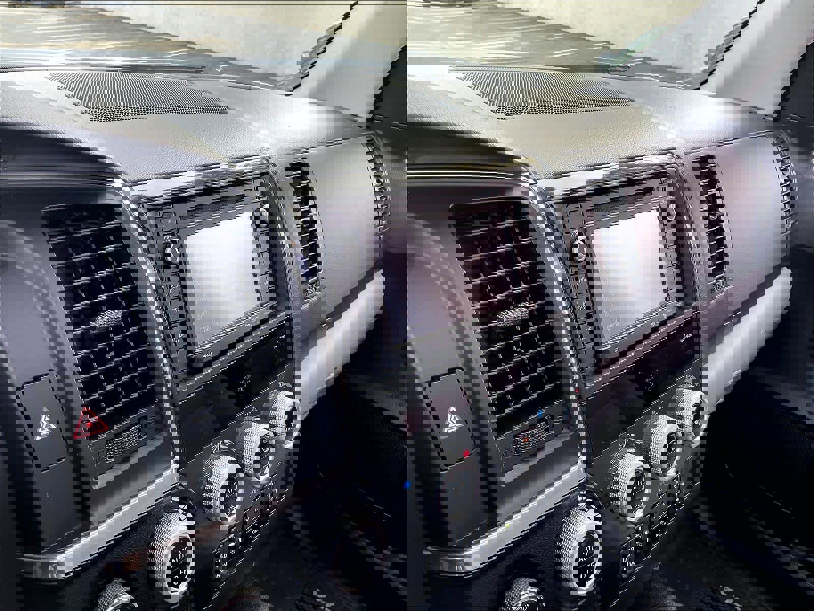 Used 2019 Toyota Sequoia SR5 image 23