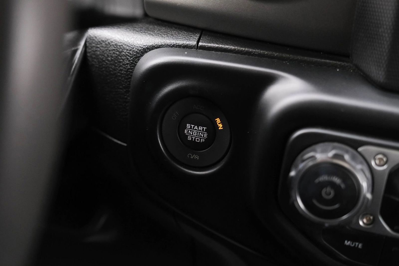 Used 2023 Jeep Wrangler Unlimited Sport image 30