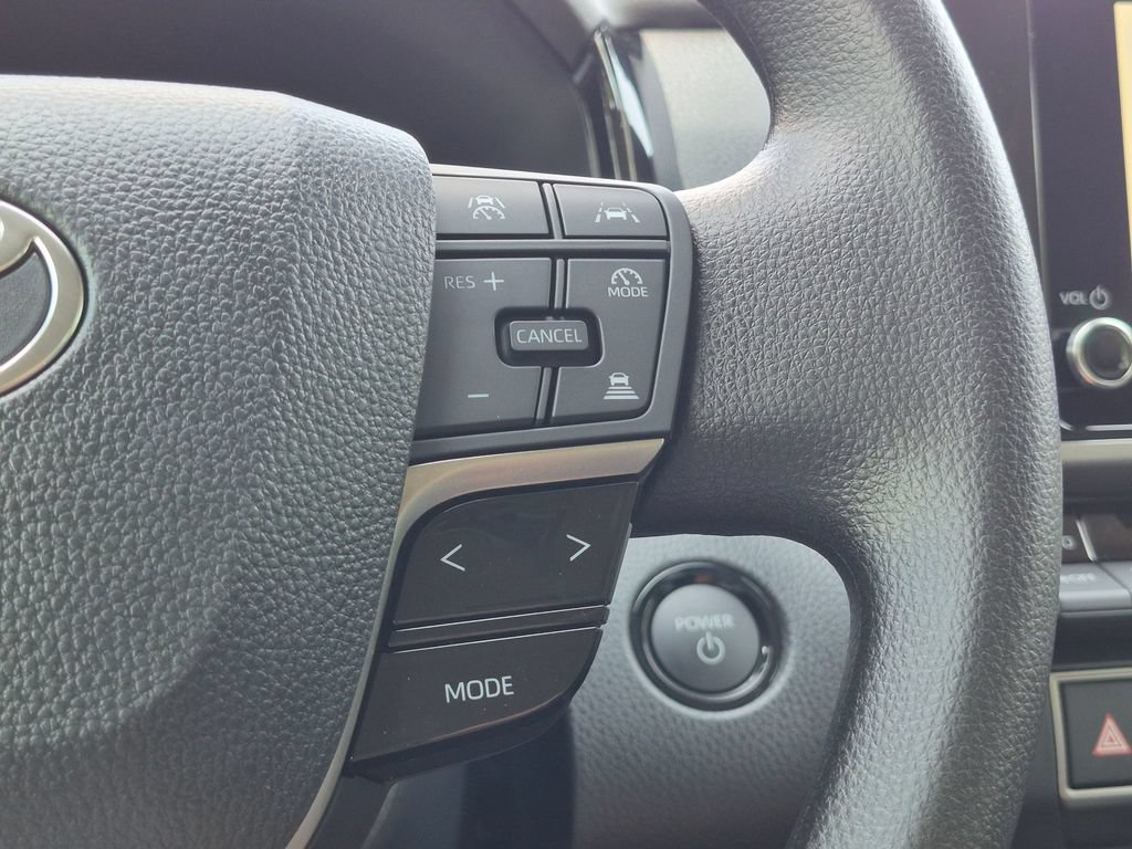 Used 2026 Toyota Camry LE FWD image 22