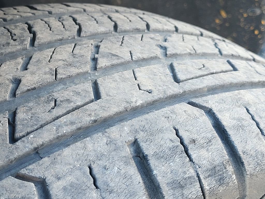 Used 2021 Kia Sedona LX image 11