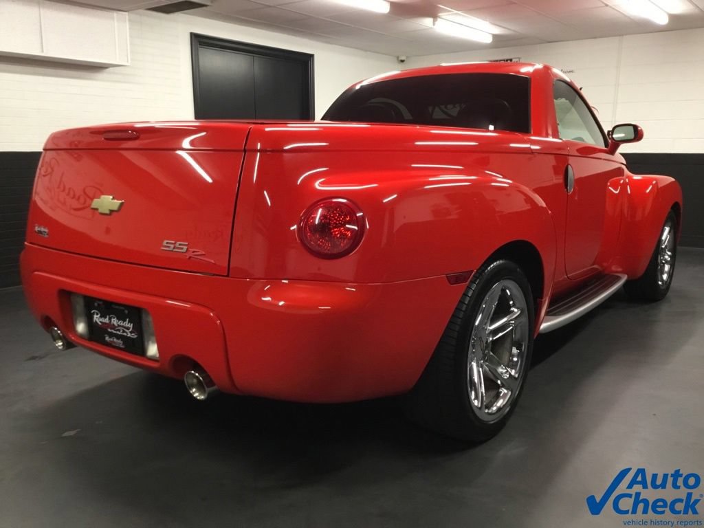 Used 2005 Chevrolet SSR w/ Preferred Equipment Group RWD image 21
