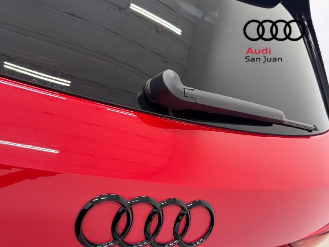 Used 2025 Audi Q3 2.0T Premium w/ Black Optic Sport Package AWD/4WD image 12