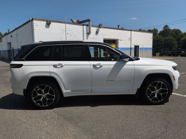 Certified 2023 Jeep Grand Cherokee Summit AWD/4WD image 4