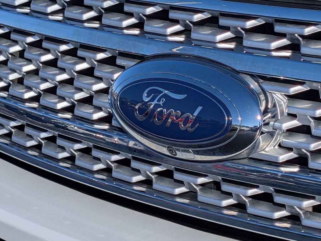 Used 2021 Ford Expedition Platinum image 13