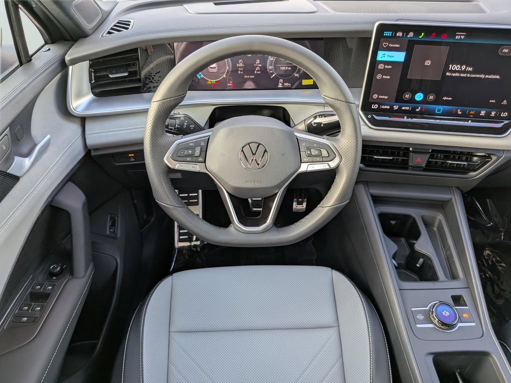 New 2026 Volkswagen Tiguan SE R-Line FWD image 11