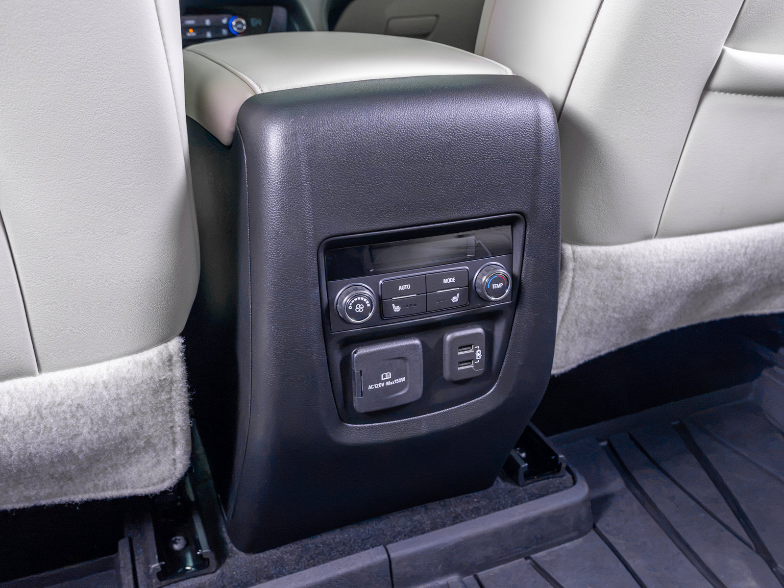 Used 2024 Buick Enclave Avenir w/ Avenir Technology Package AWD/4WD image 17