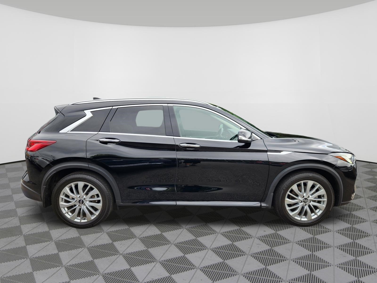 Used 2023 INFINITI QX50 Luxe AWD/4WD image 6