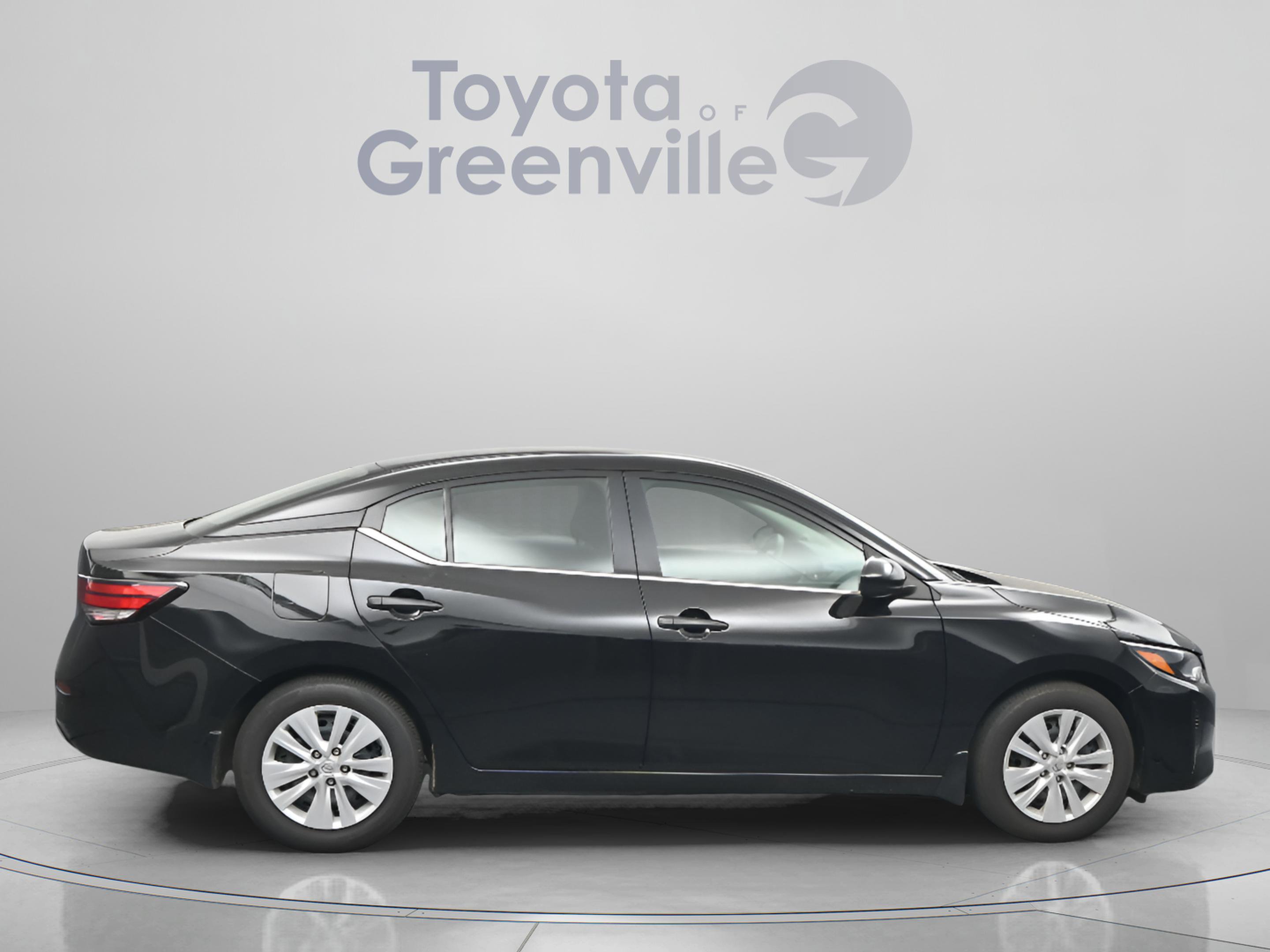 Used 2025 Nissan Sentra S FWD image 16