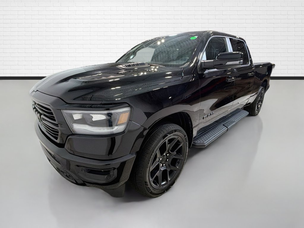 Used 2023 RAM 1500 Laramie AWD/4WD image 5