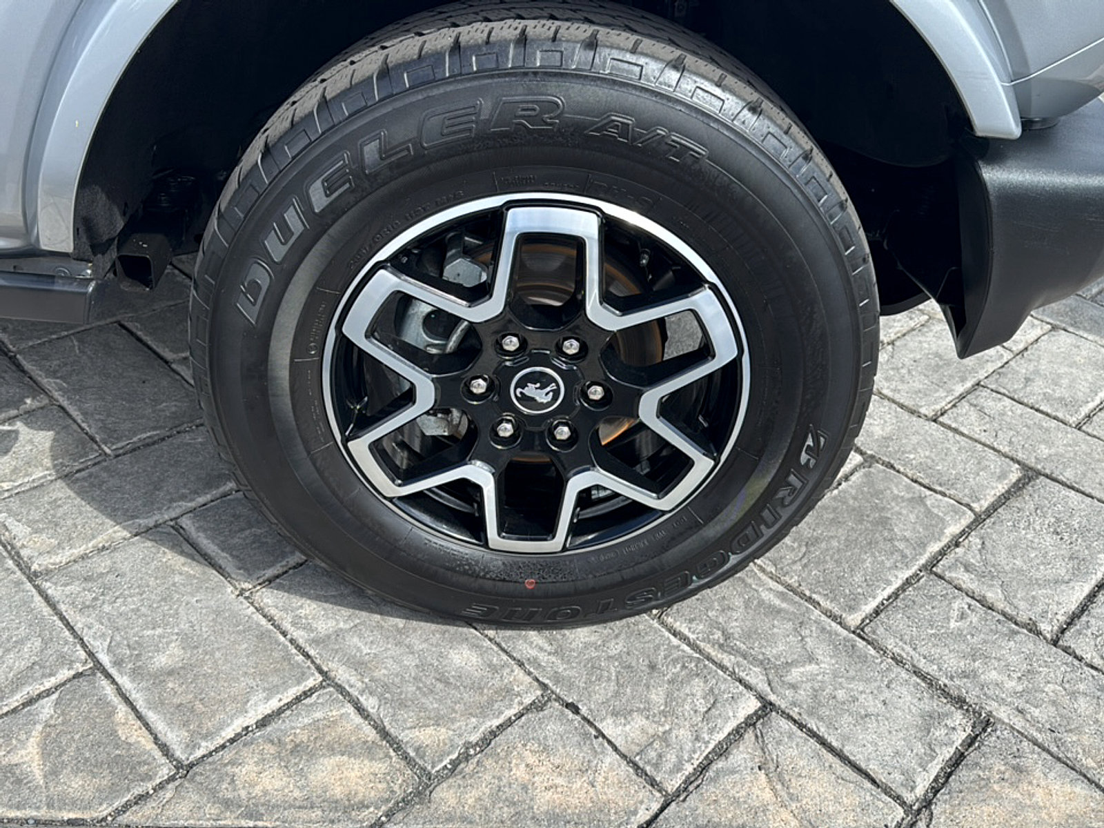 Used 2024 Ford Bronco Outer Banks AWD/4WD image 5