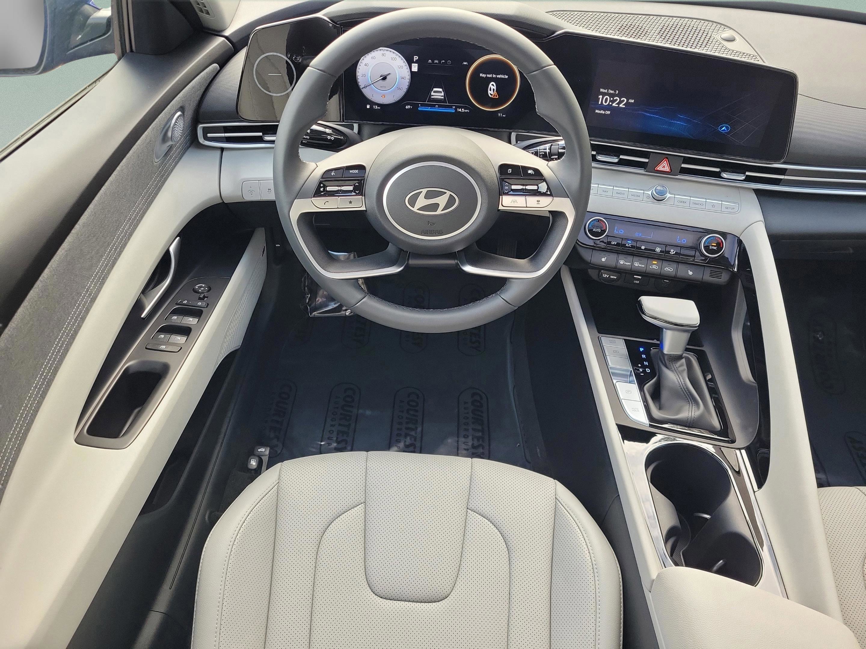 New 2026 Hyundai Elantra Limited image 34