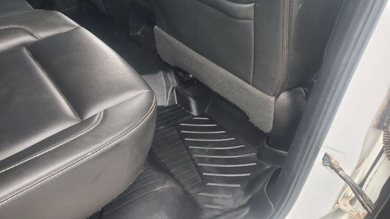 Used 2018 Chevrolet Silverado 1500 LT w/ Texas Edition RWD image 29