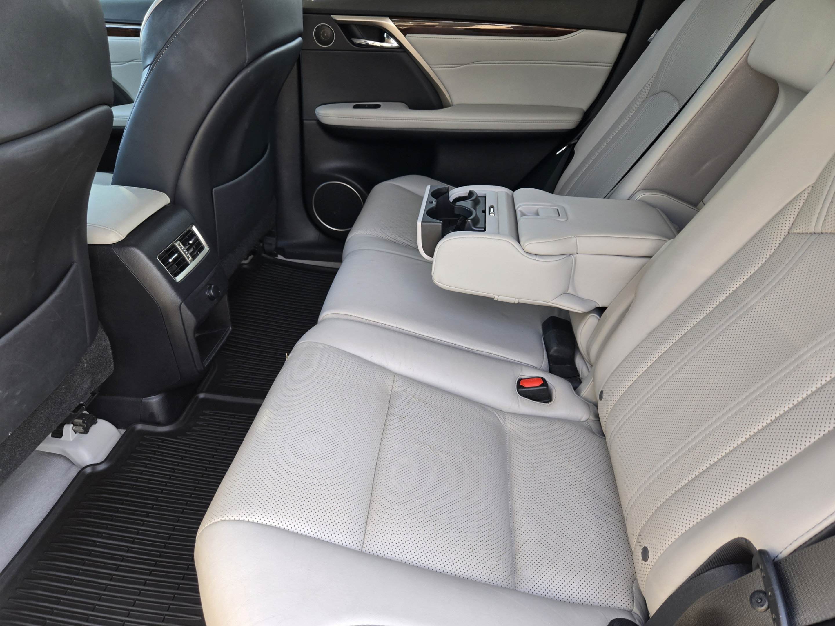 Used 2017 Lexus RX 350 AWD w/ Premium Package image 32