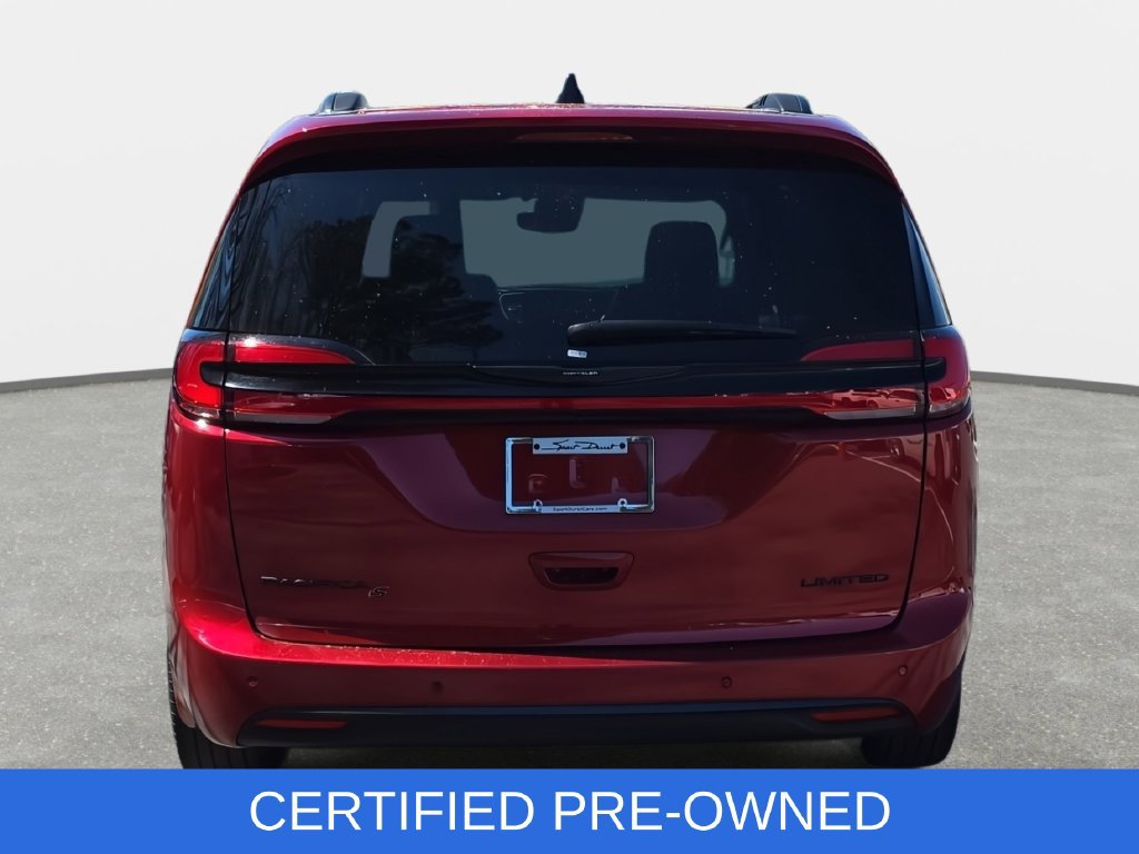 Used 2025 Chrysler Pacifica Limited FWD image 6