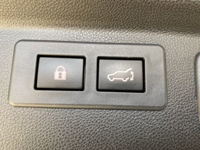 Used 2021 Subaru Forester Touring image 8