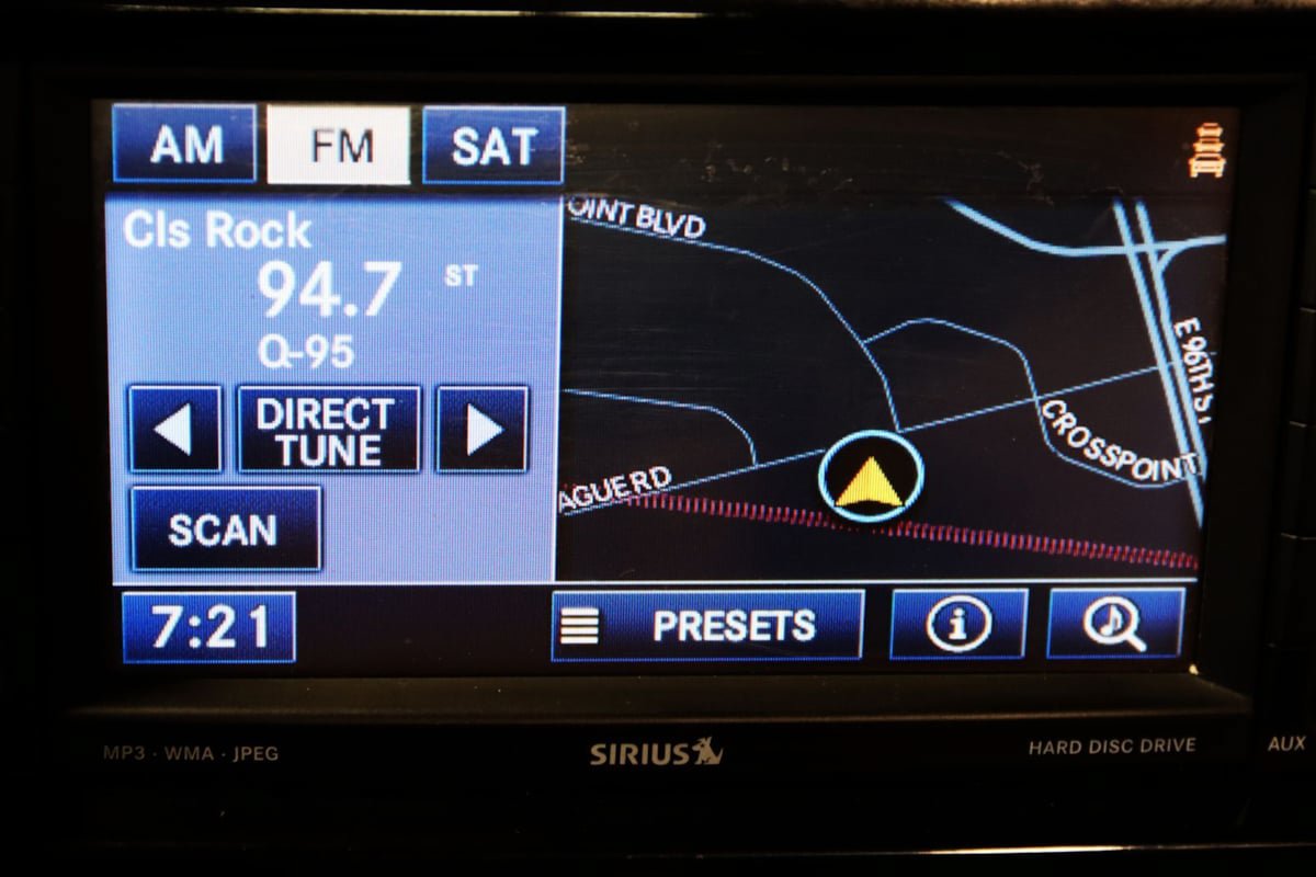 Used 2013 Chrysler 200 Limited FWD image 16