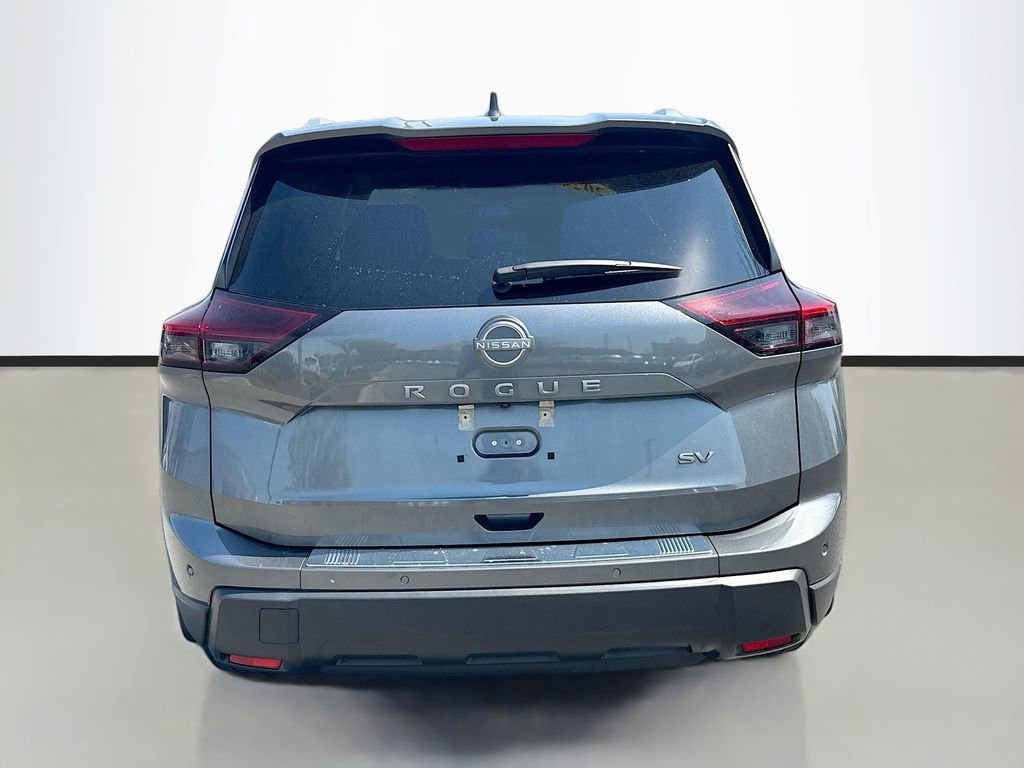 Used 2024 Nissan Rogue SV w/ SV Premium Package FWD image 6