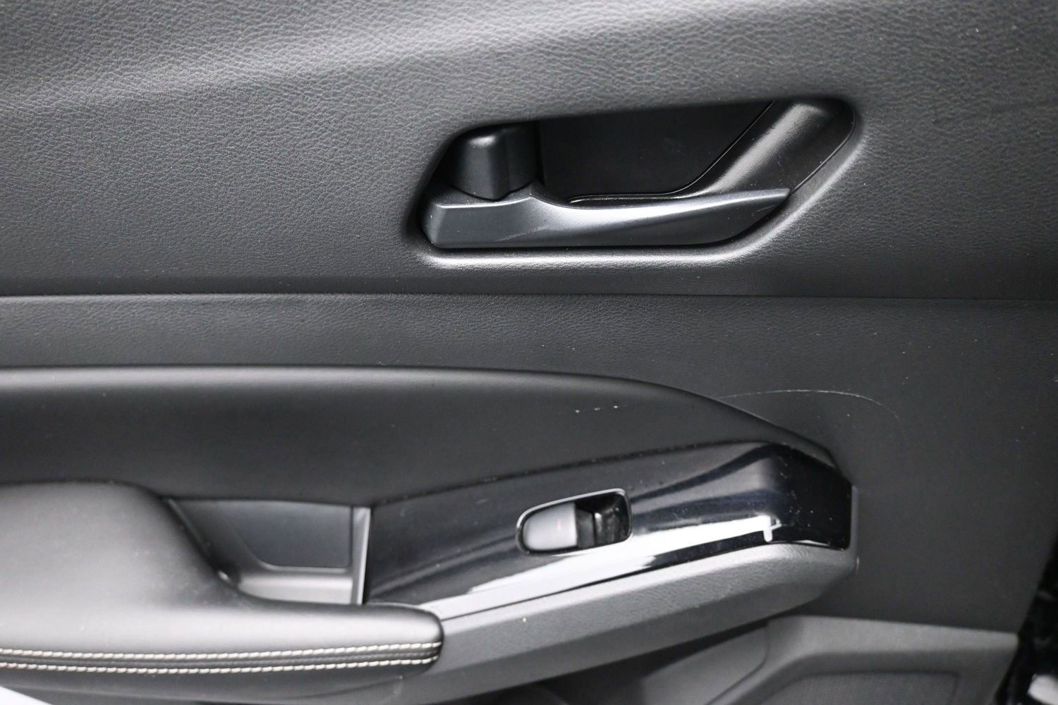 Used 2023 Nissan Altima 2.5 SV image 18