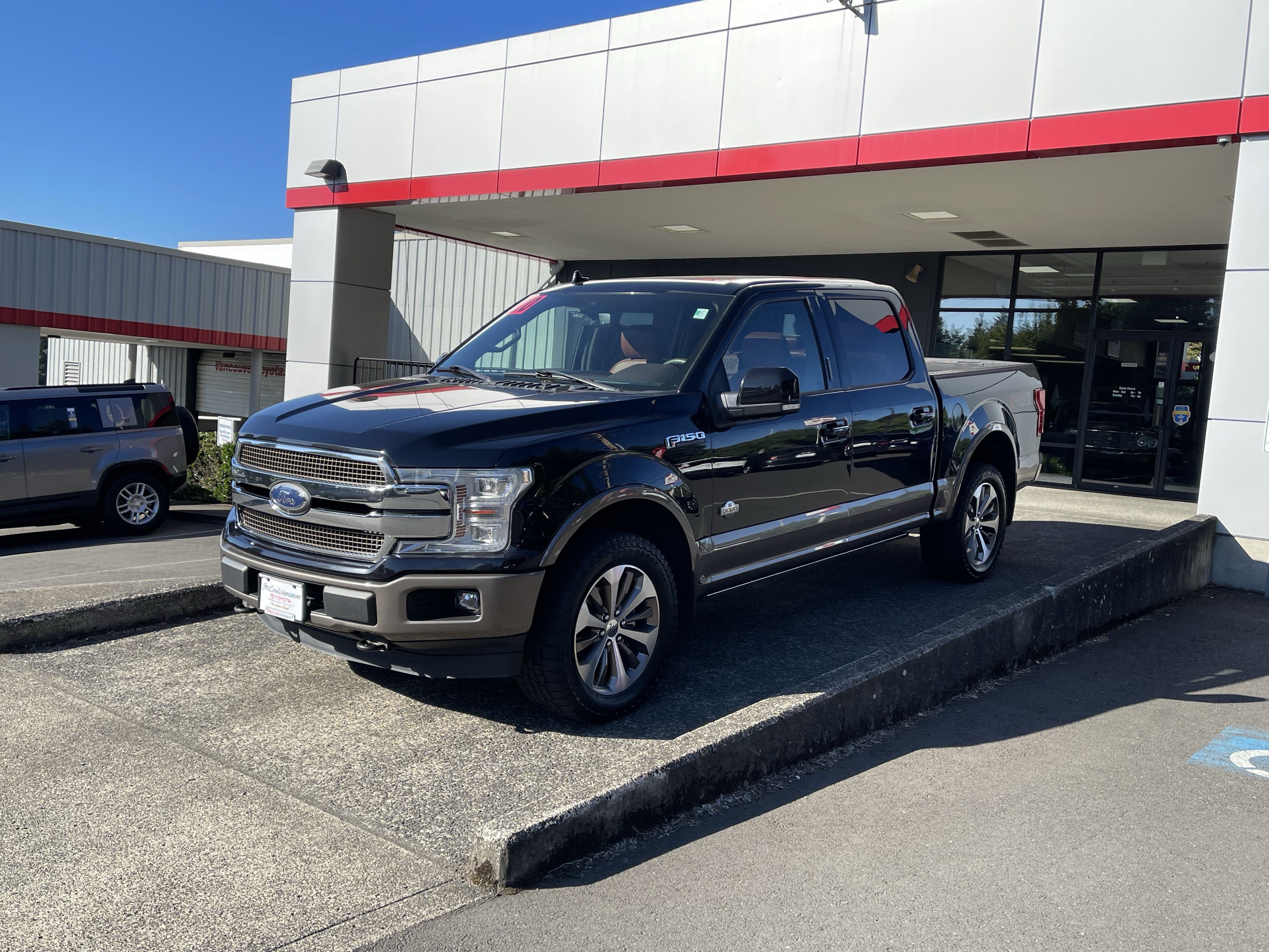 Used 2020 Ford F150 King Ranch w/ Equipment Group 601A Luxury AWD/4WD image 4