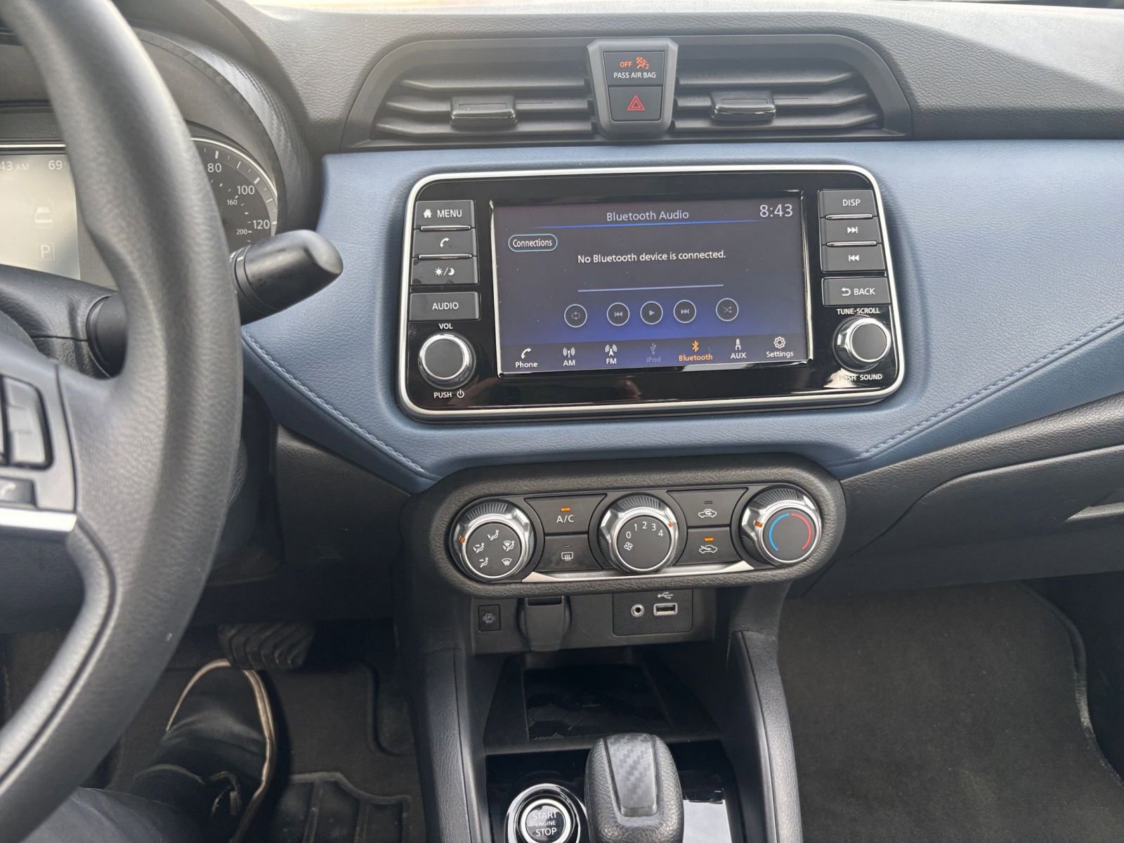 Used 2025 Nissan Versa SV image 17