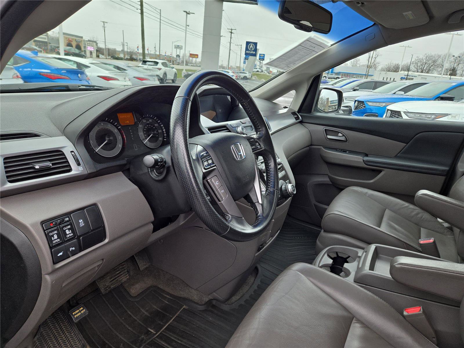 Used 2011 Honda Odyssey Touring image 18