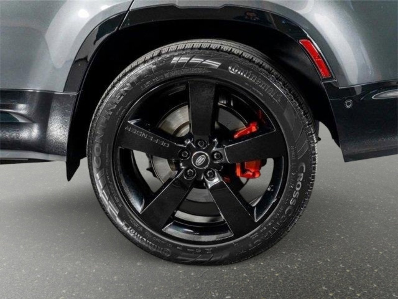 Used 2023 Land Rover Defender 130 X image 16