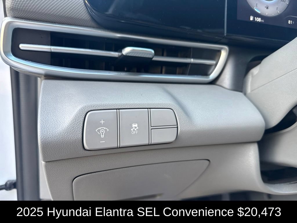 Used 2025 Hyundai Elantra SEL FWD image 34
