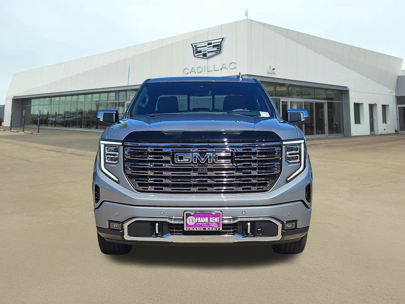 Used 2025 GMC Sierra 1500 Denali Ultimate AWD/4WD image 2